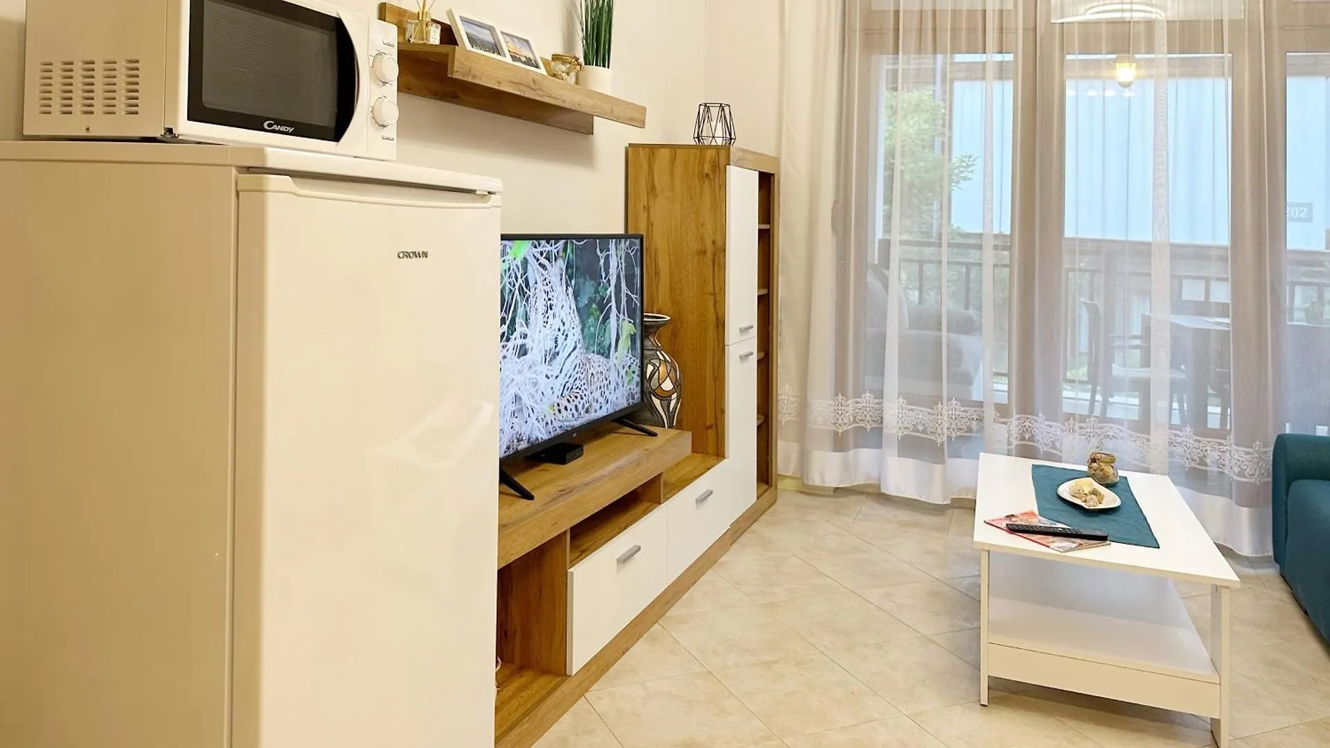 Sm Lovely Apartments On The First Line In Sozopol