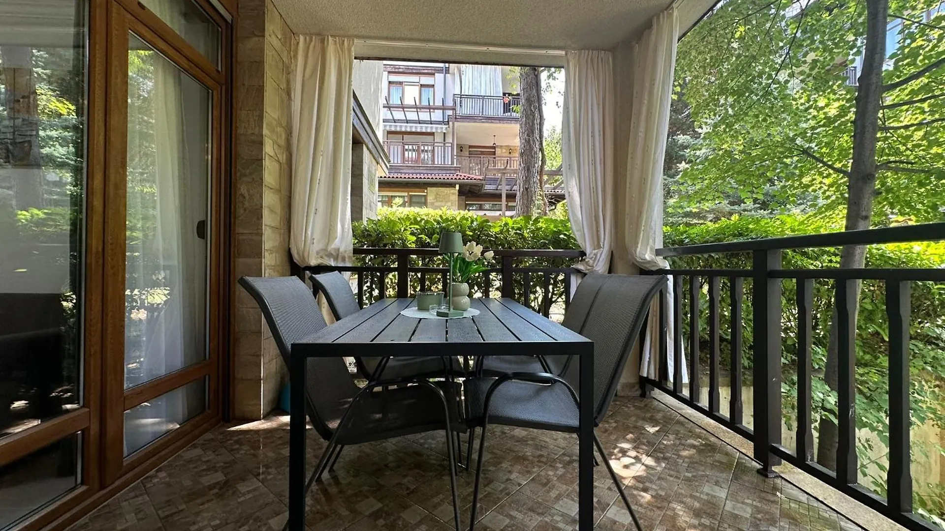 Sm Lovely Apartments On The First Line In Sozopol